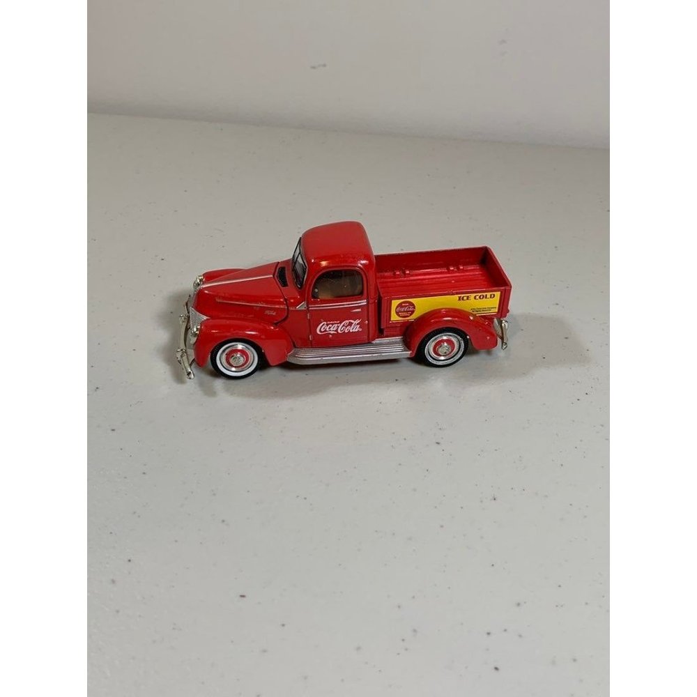 Golden Wheel Diecast 1940 Ford Coca Cola Truck 9520 Rare Vintage